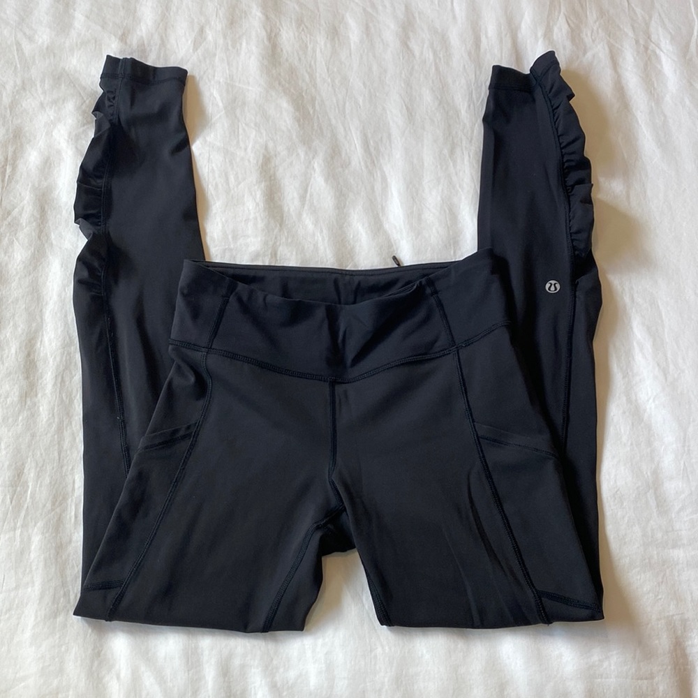 Lululemon Leggings - Mid Rise w/side pockets - 30”